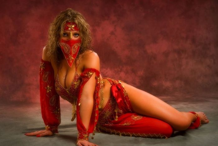 Куртизанки метро Екатеринбурга: кто не создаёт неловкости